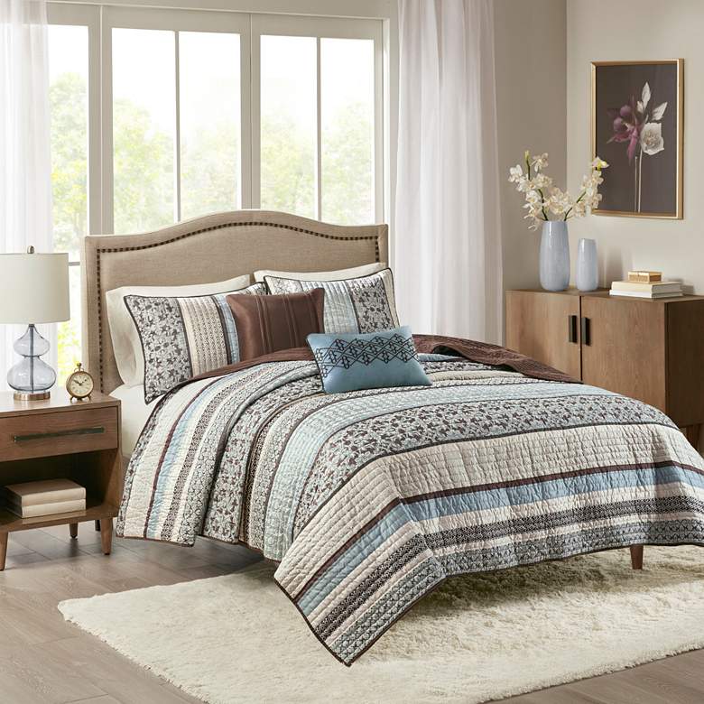 Image 1 Princeton Blue Jacquard Full/Queen 5-Piece Coverlet Set