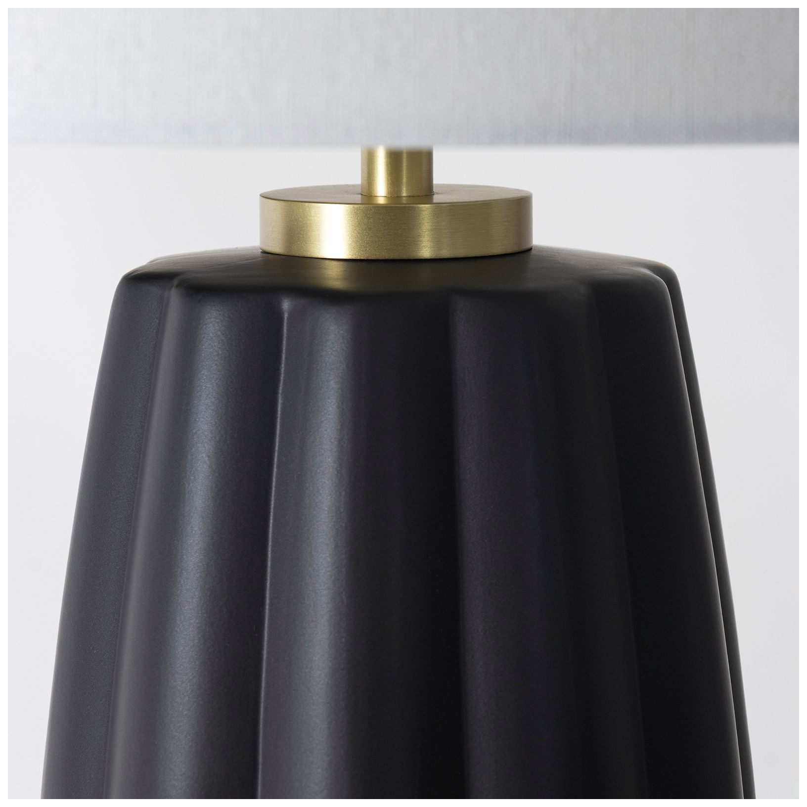 Image 3 Regina Andrew Crocus Ceramic Table Lamp (Black) more views
