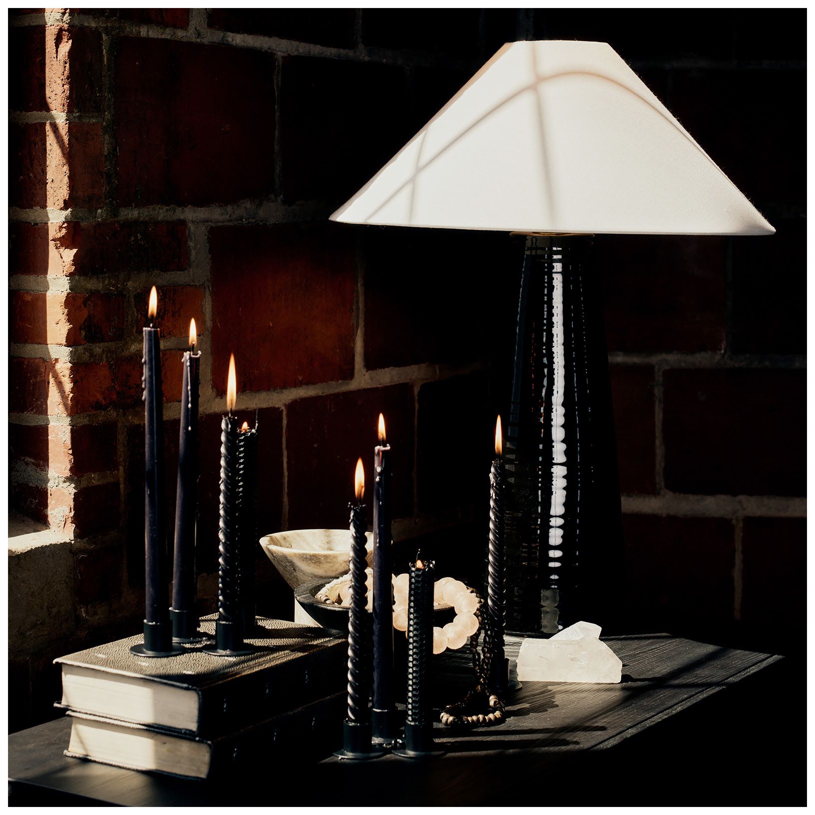 Image 2 Regina Andrew Koda Ceramic Table Lamp (Black) more views