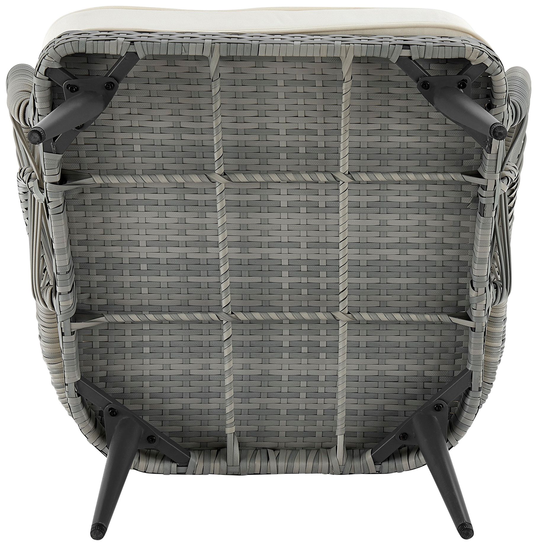 Riviera Wicker 4-Piece 4-Seat Patio Set with Cream Cushion in scene