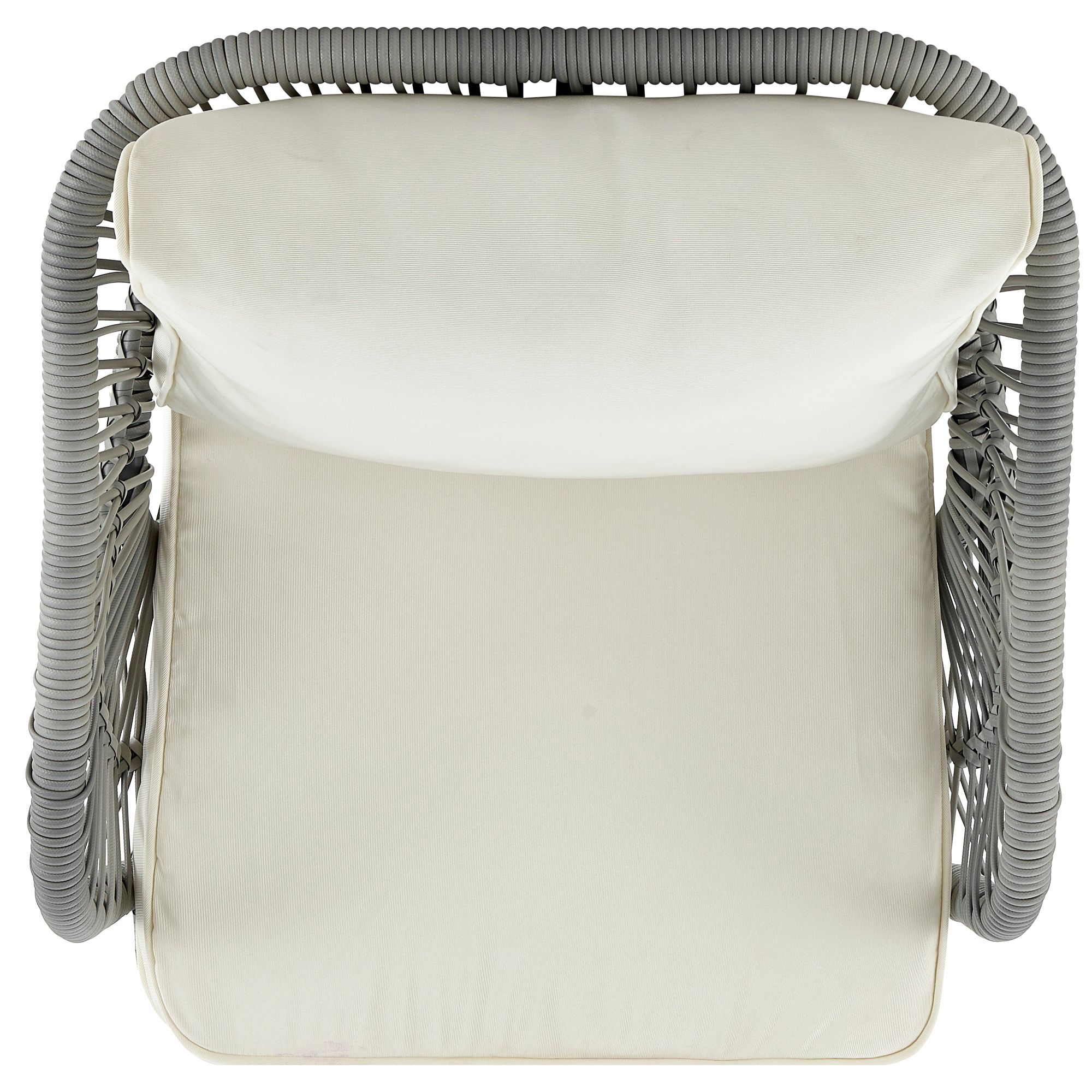 Riviera Wicker 4-Piece 5-Seat Patio Set with Cream Cushion in scene