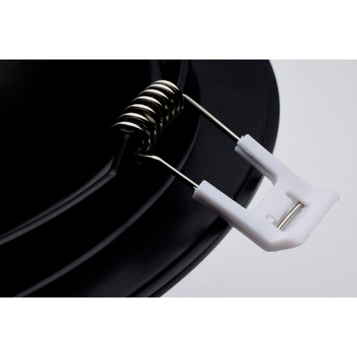 Satco Starfish 6" Black LED Round Recessed Downlight Kit