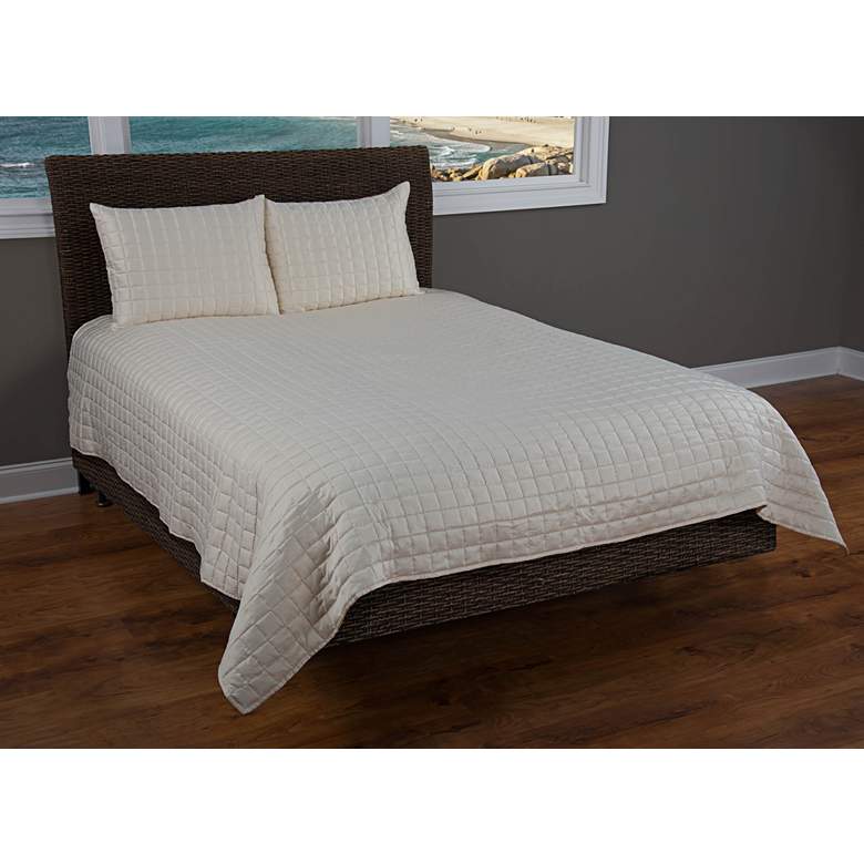 Image 1 Satinology Ivory Fabric Queen Quilt Set
