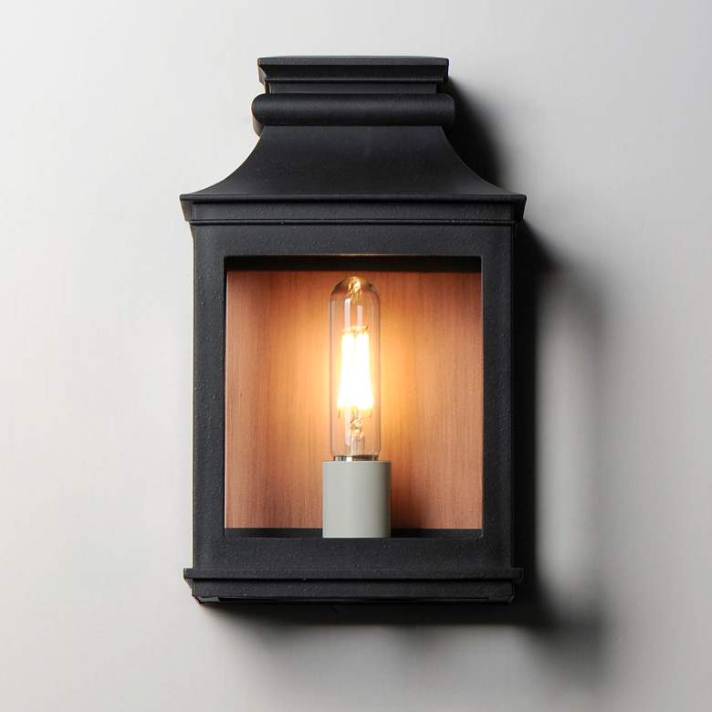Image 1 Savannah VX-Outdoor Wall Mount