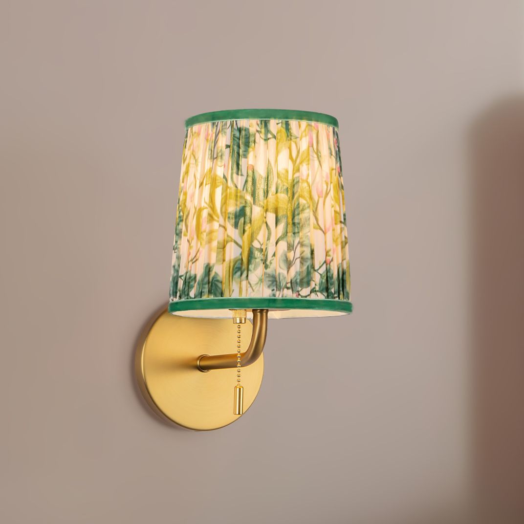 Scout 10-in Brushed Gold Wall/Vanity Light w/ Patterned Pleated Green Linen