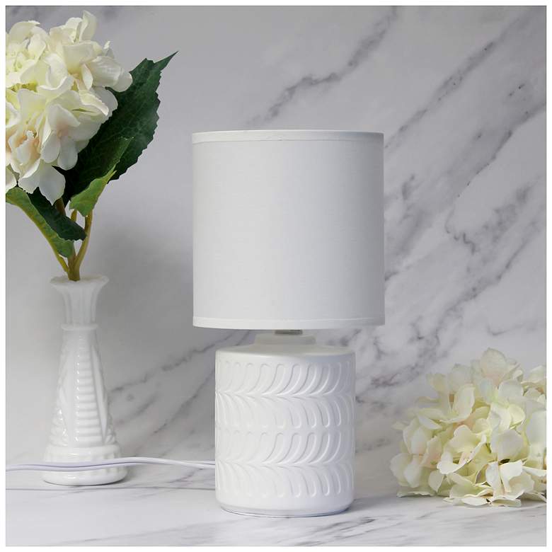 Image 1 Simple Designs 10" Chic Glow Mini Floral Tb Lp, Mono Drum Shade, Off Wht