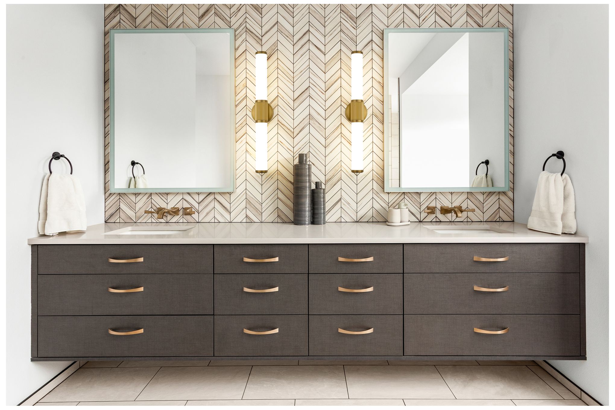 Image 3 Solange by Z-Lite Modern Gold 4 inch 1 Light Vanity more views