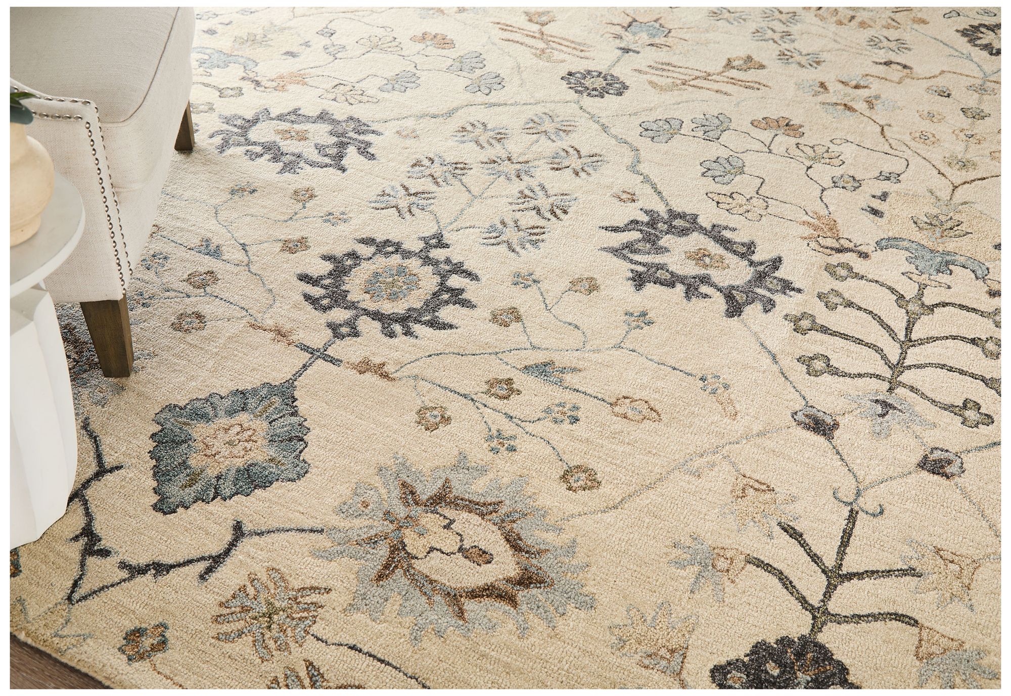 Image 2 Springfield Floral Hand Tufted Ivory Area Rug 8A48F 2' x 3' more views