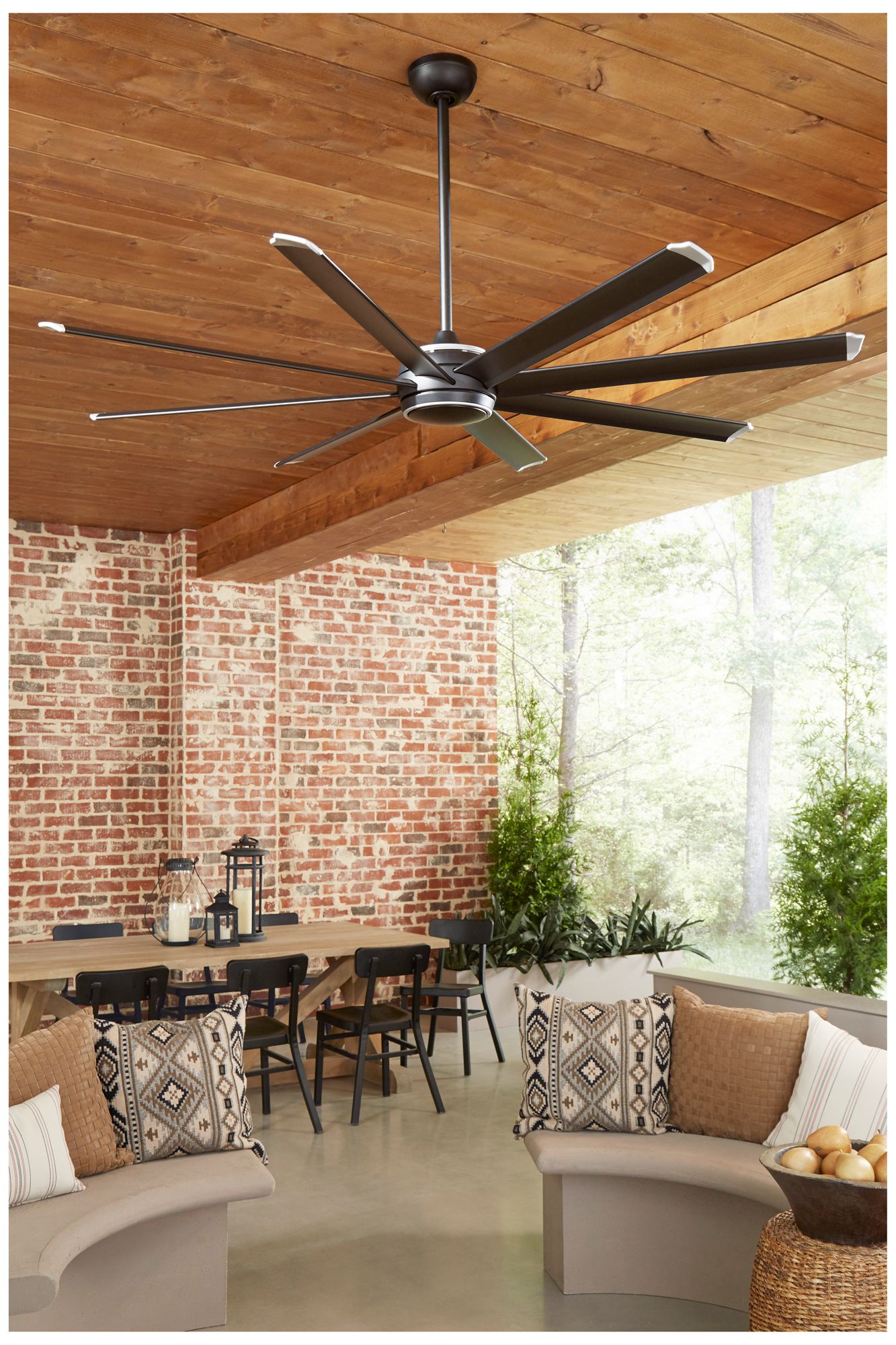 Stellar Custom 64 in In/Out Smart Fan w/ LED CCT Lt Kit - Black Blades