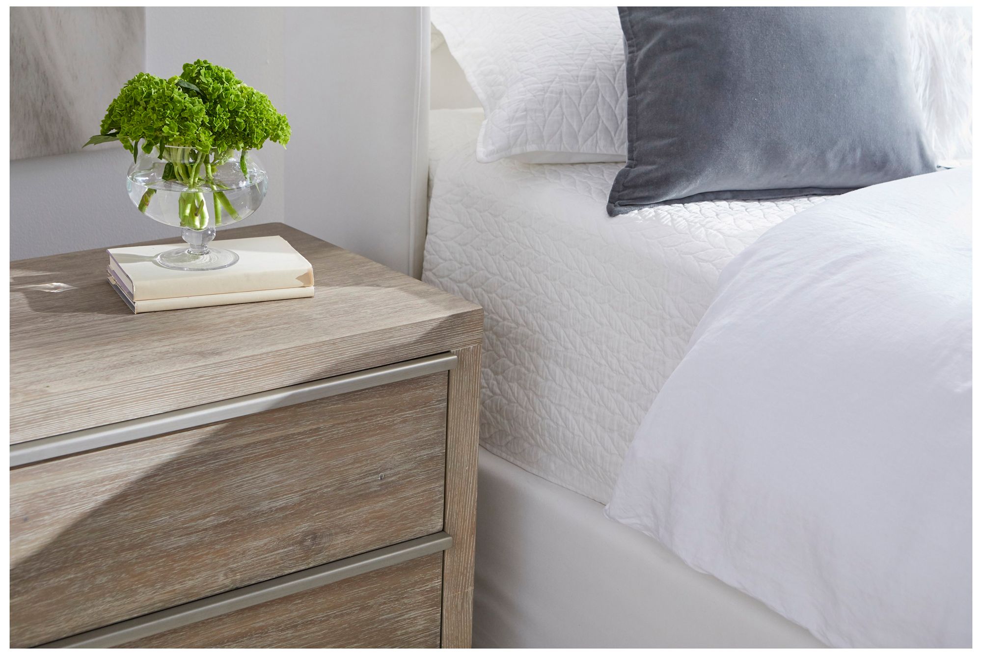 Image 6 Stewart Cal King Bed, LiveSmart Peyton-Pearl, Natural Gray Oak more views