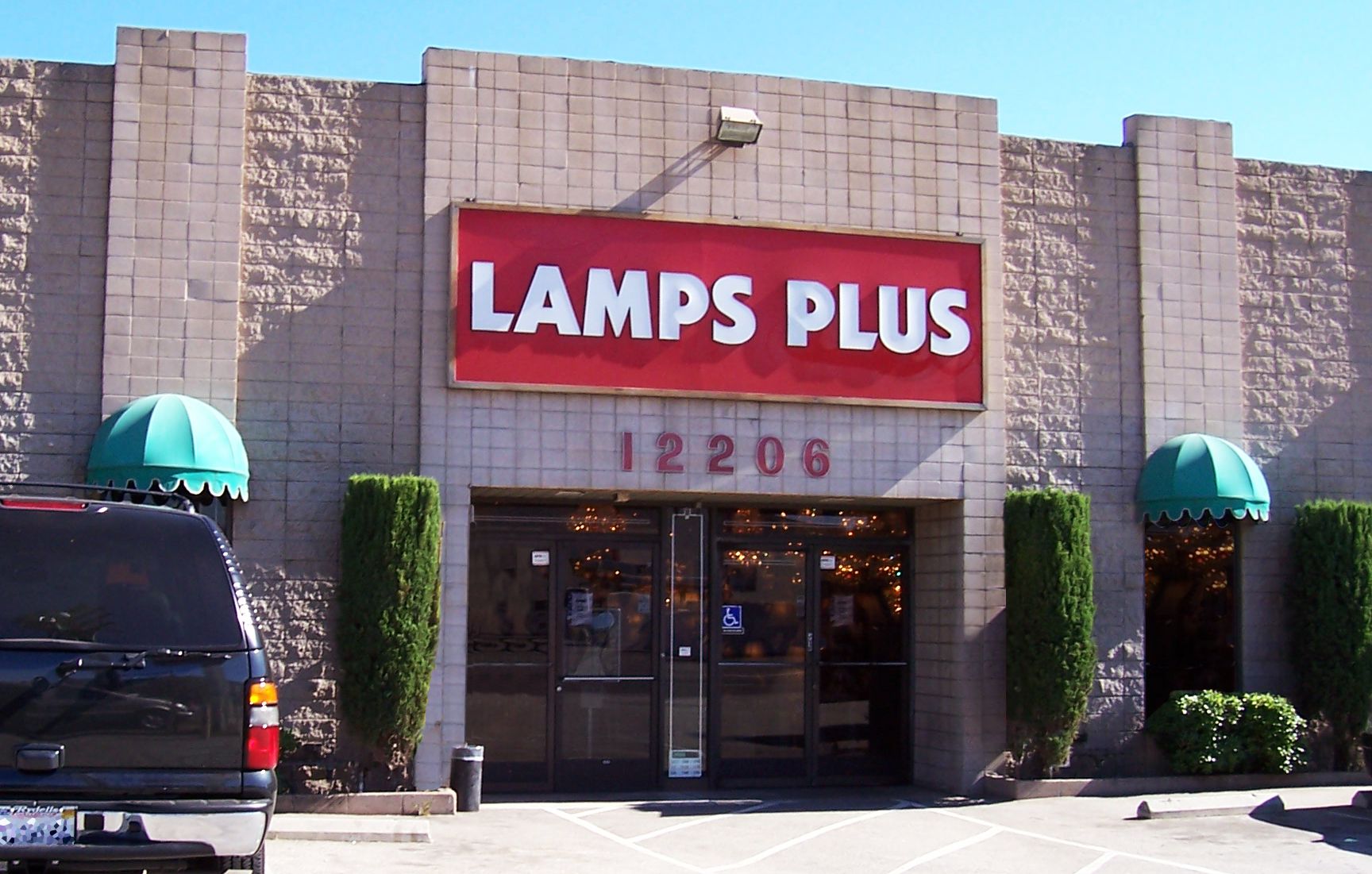 lampsplus outlet