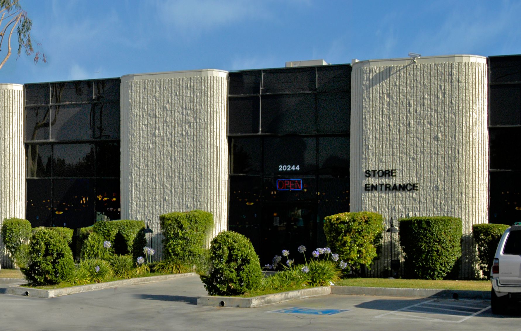 led parking garage fixtures