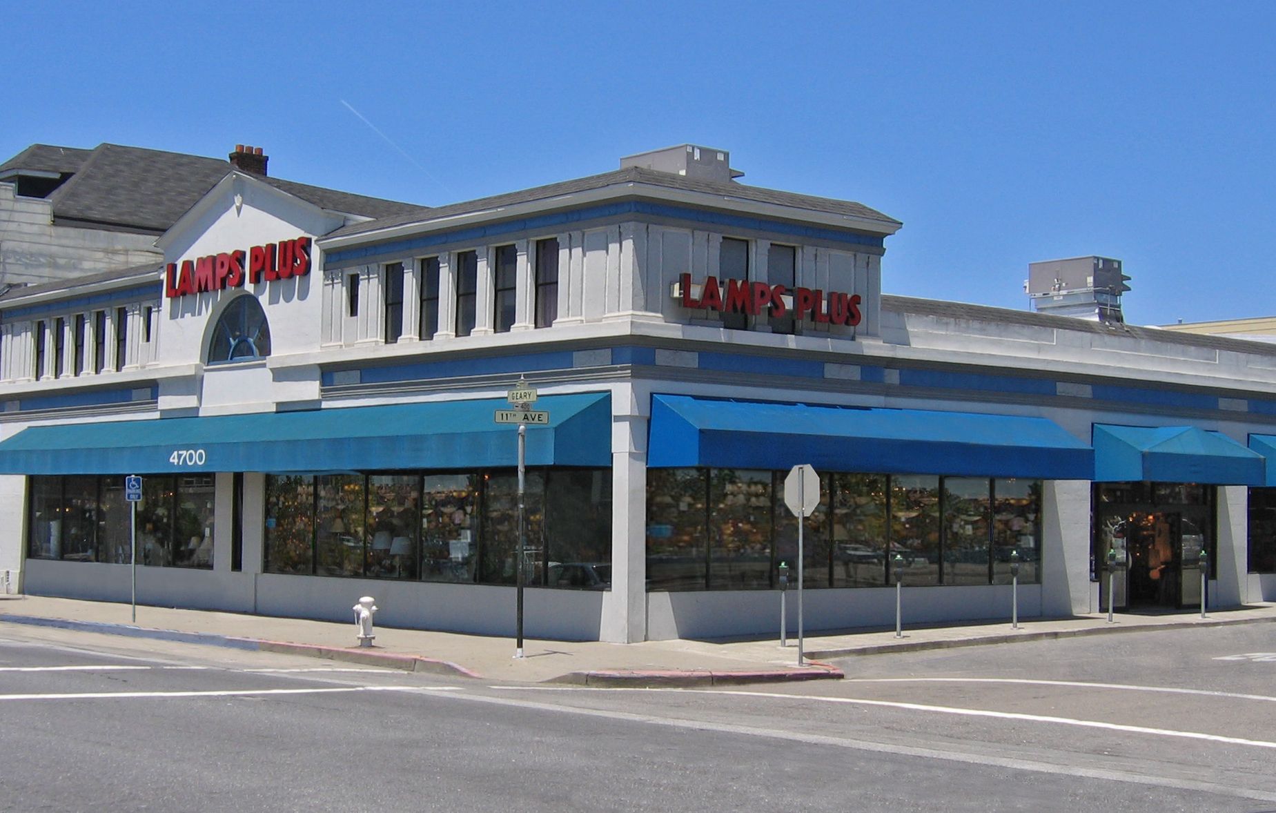 Lamps plus deals store locations