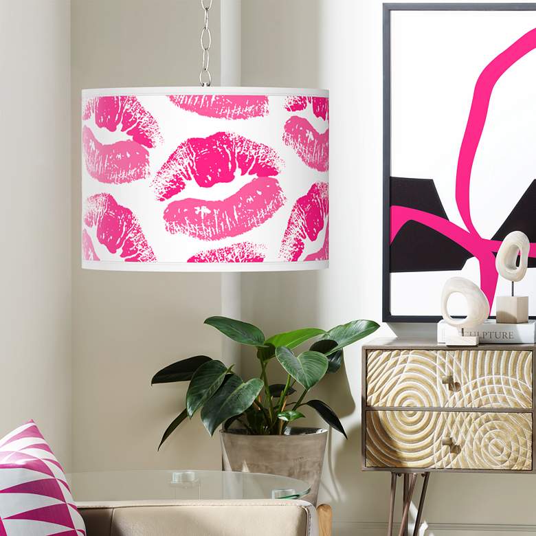 Image 1 Swag Style Hot Lips Giclee Shade Plug-In Chandelier