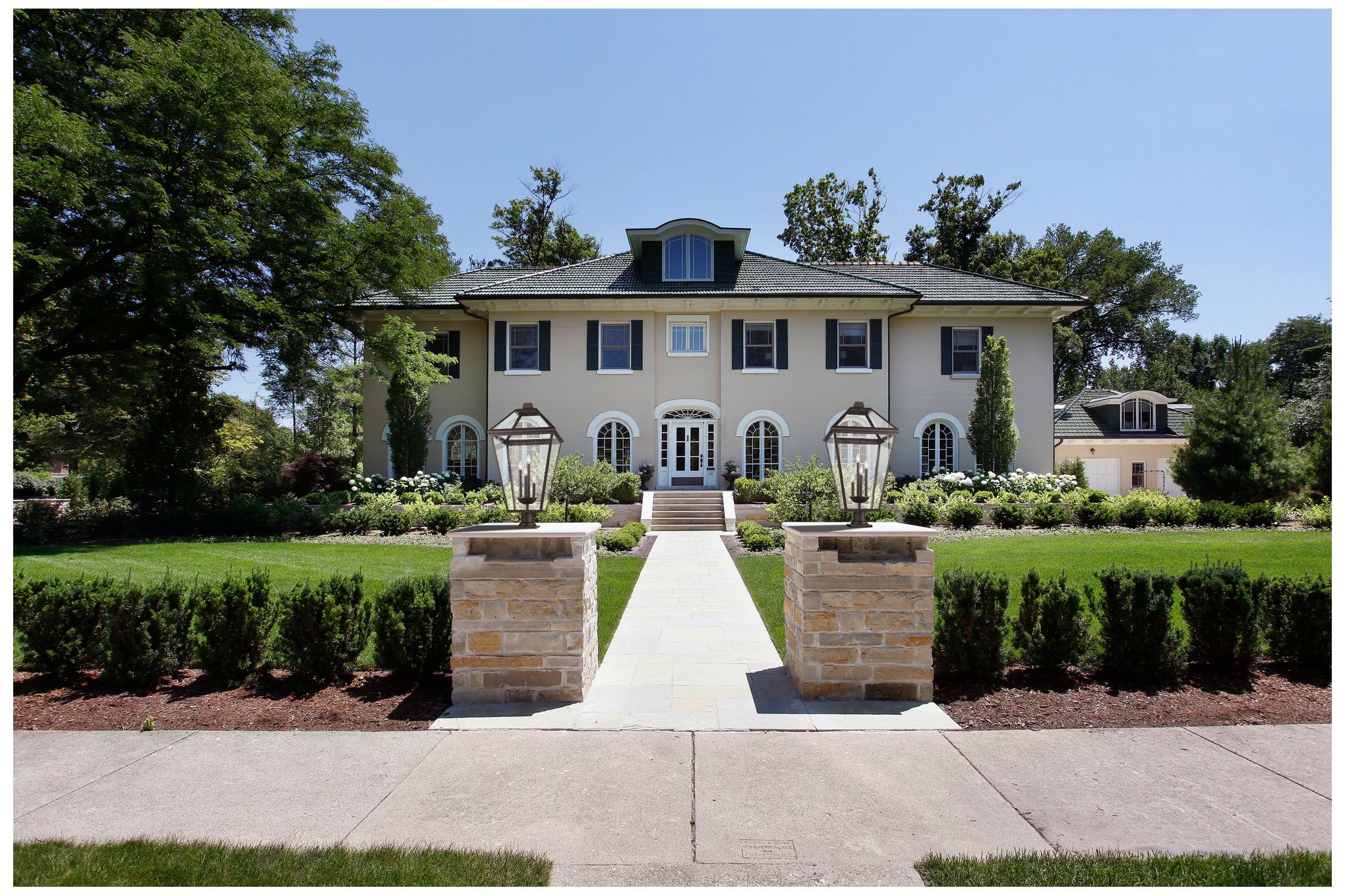 Image 2 Talbot by Z-Lite Oil Rubbed Bronze 36.75 inch 4 Light Pier Mounted Fixture more views