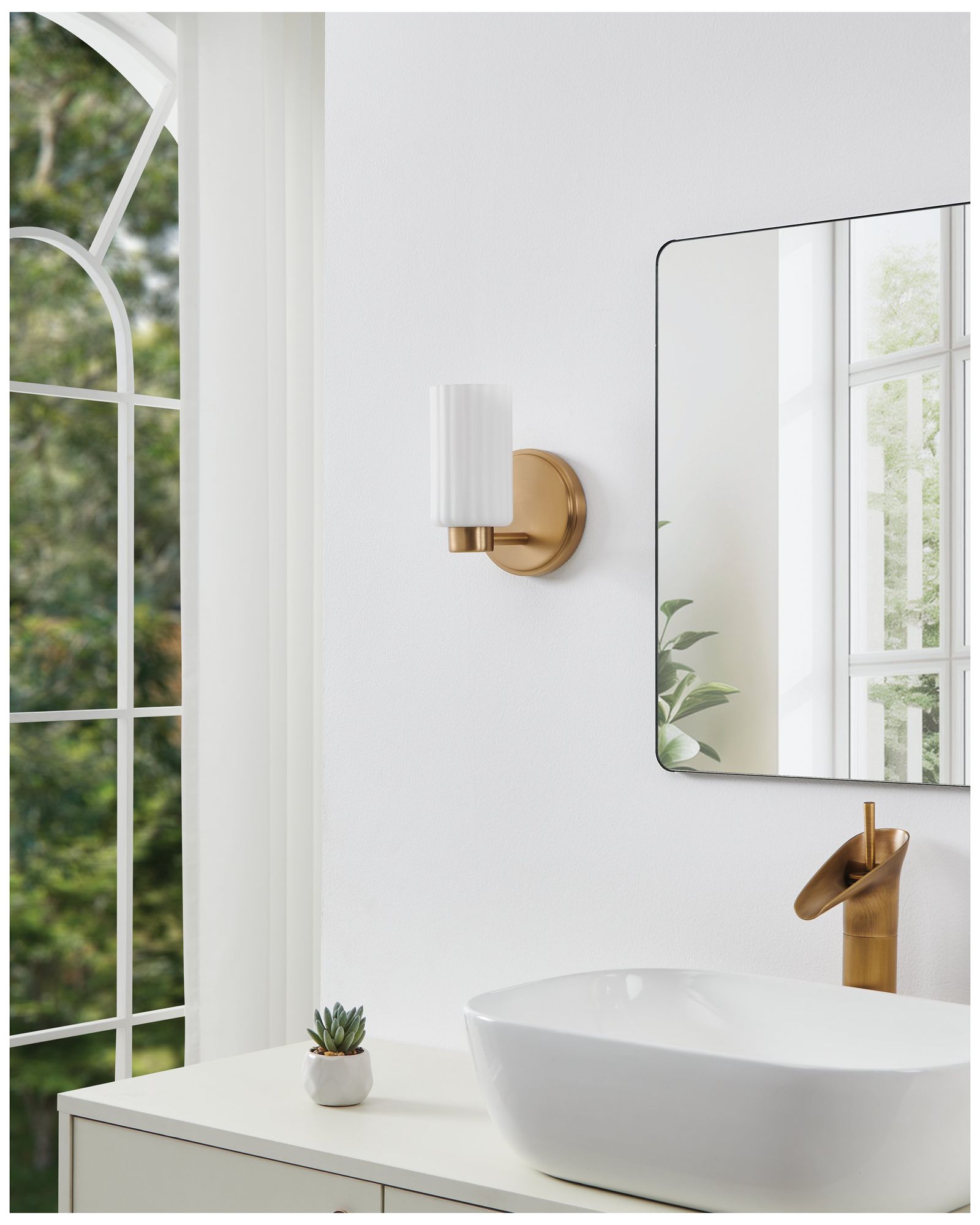 Thesis Bedminster 5" Champagne Gold Vanity Light, Etched Glass Shade