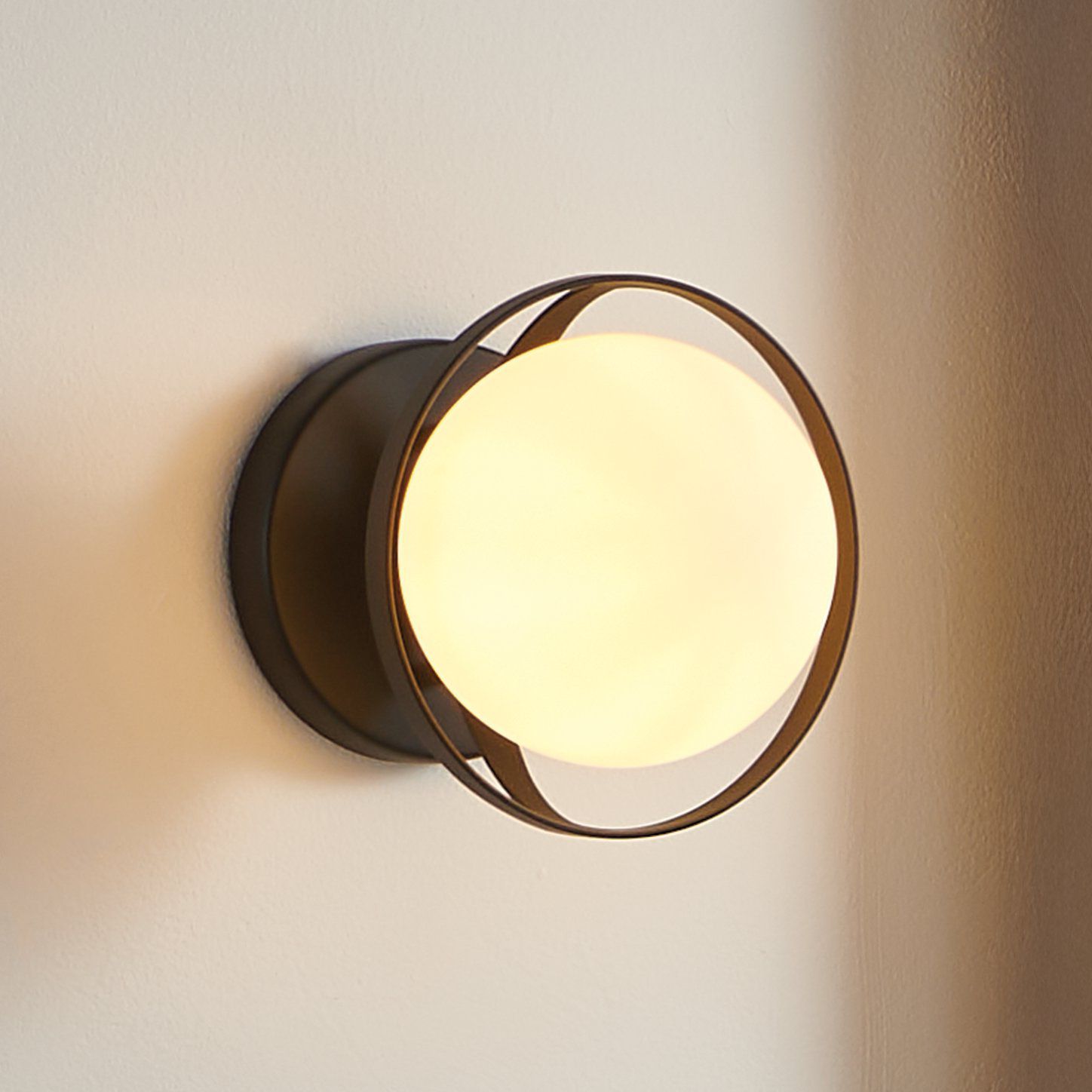 Thesis Parker Black Collection