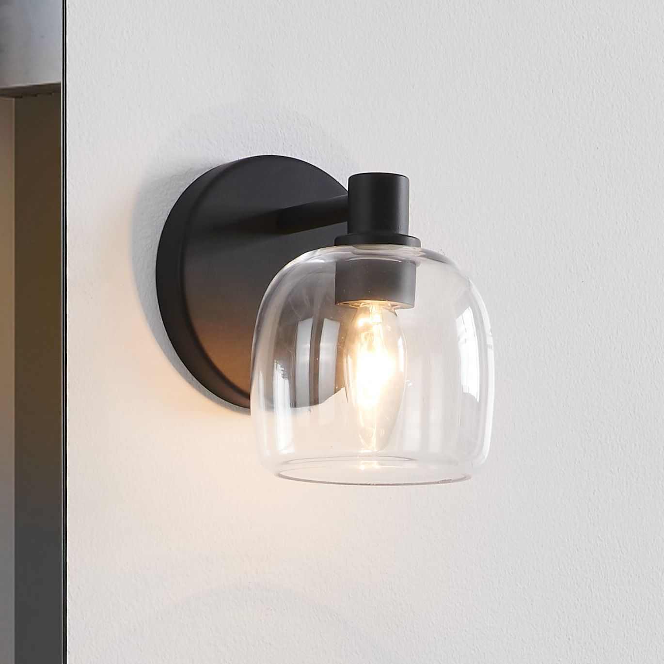 Thesis Valentina Black Collection