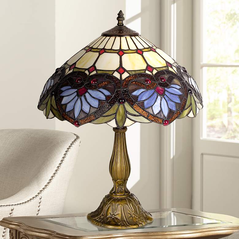 Image 1 Tiffany-Style Heart Pattern 22 inch High Table Lamp