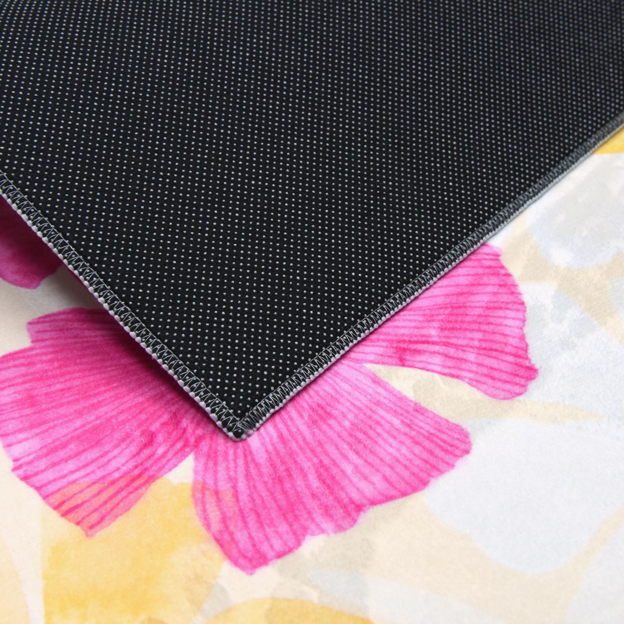 Image 5 Tropical Posies 5'x8'Hand Washable Flowers Power-loomed Art Area Rug more views