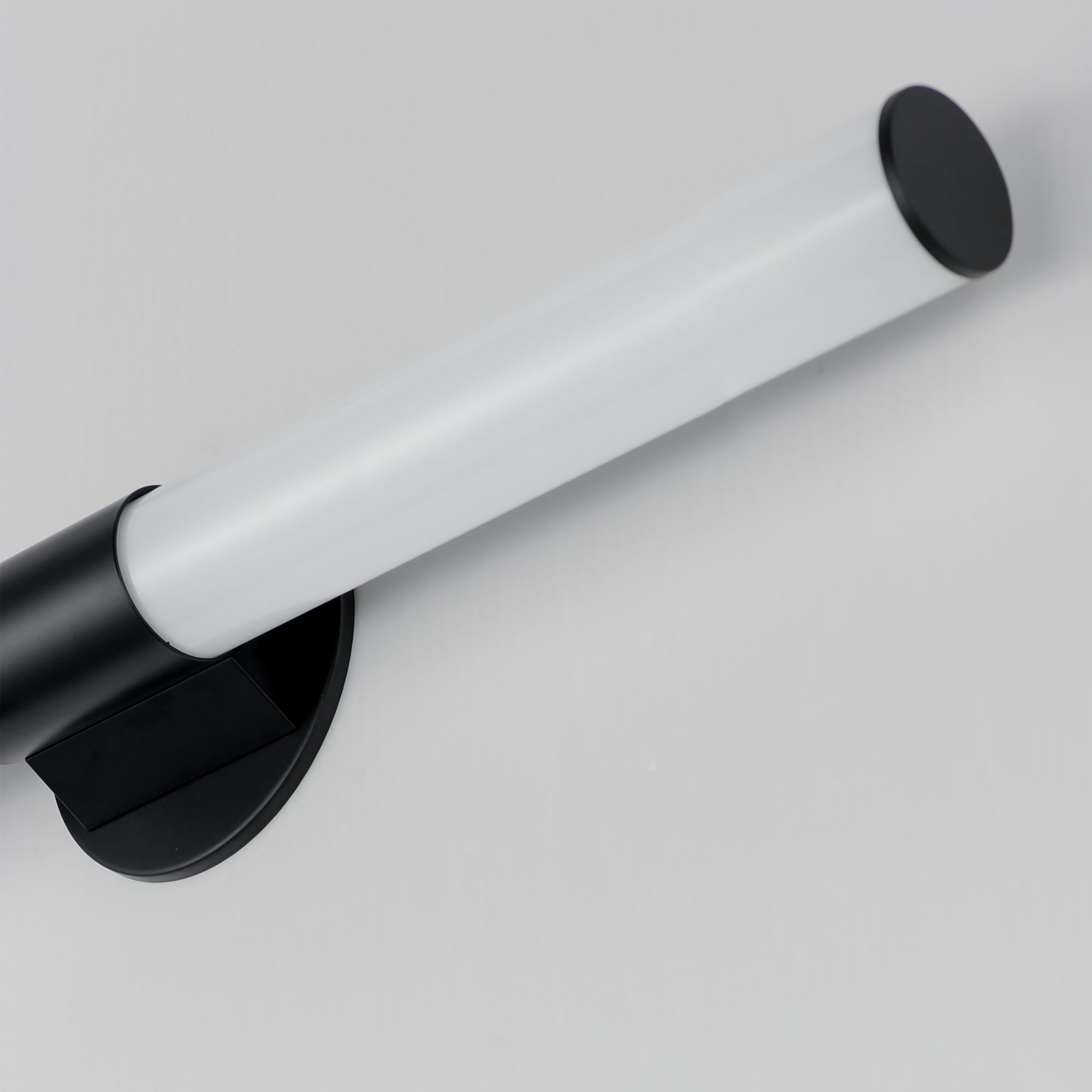 Image 4 Tubo 30" LED Bath Vanity more views