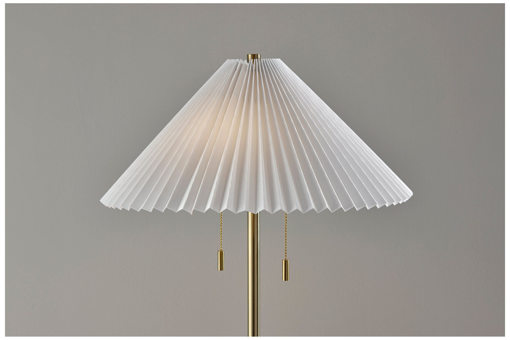 Uma Shelf Floor Lamp