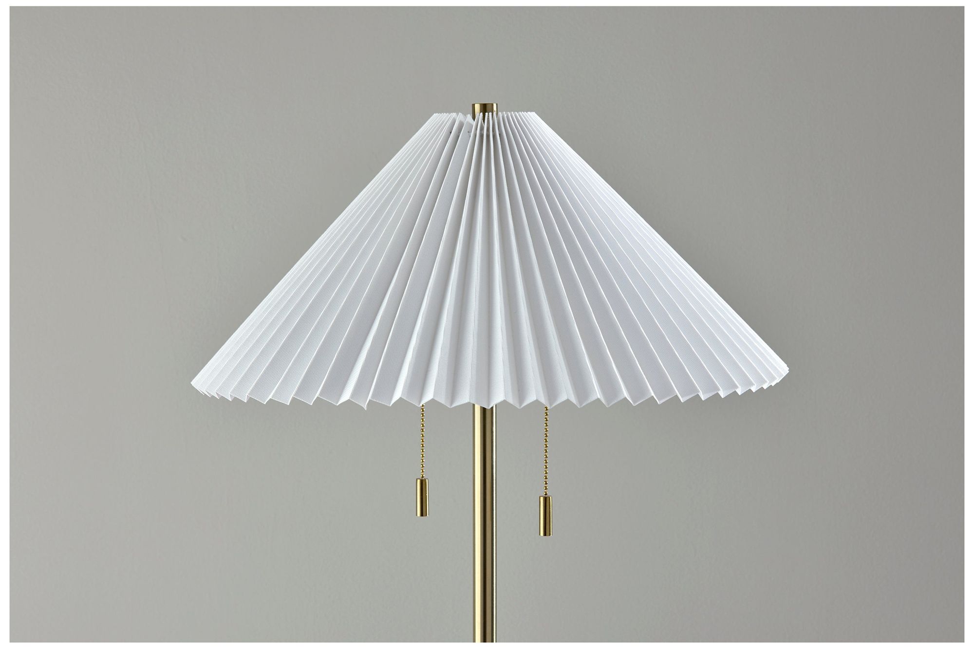 Uma Shelf Floor Lamp