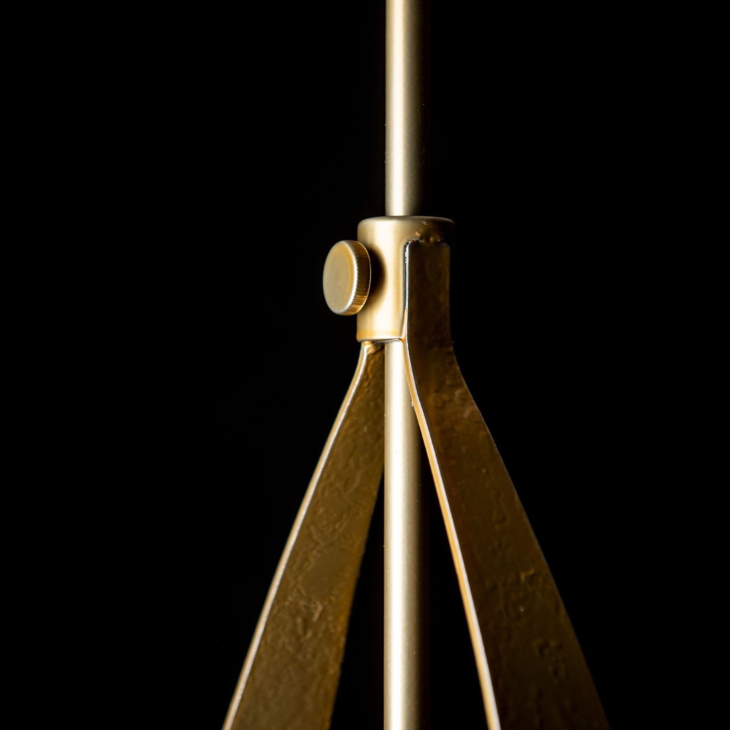 Vaso 10.9" Wide Modern Brass Pendant