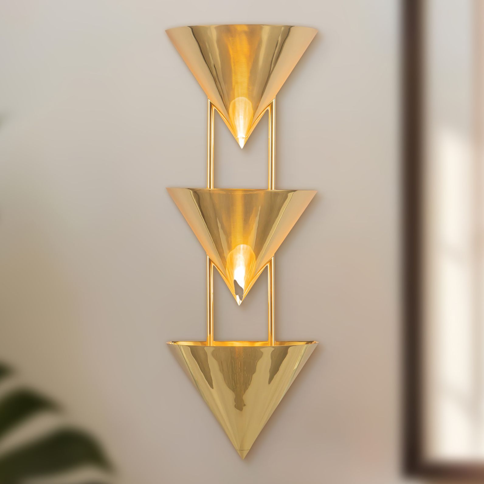 Versus 28-in Patina Brass Wall Sconce