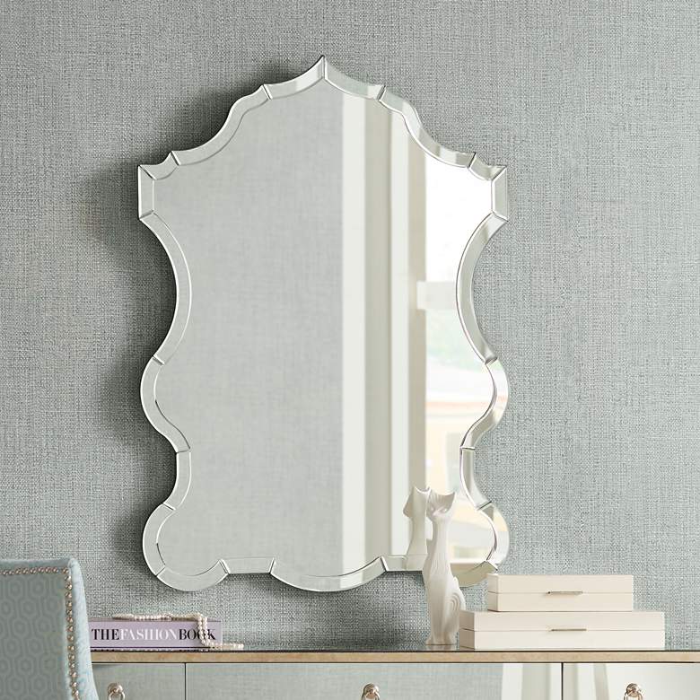 Image 1 Wineva Curving Clear Glass 28 inch x 40 inch Wall Mirror