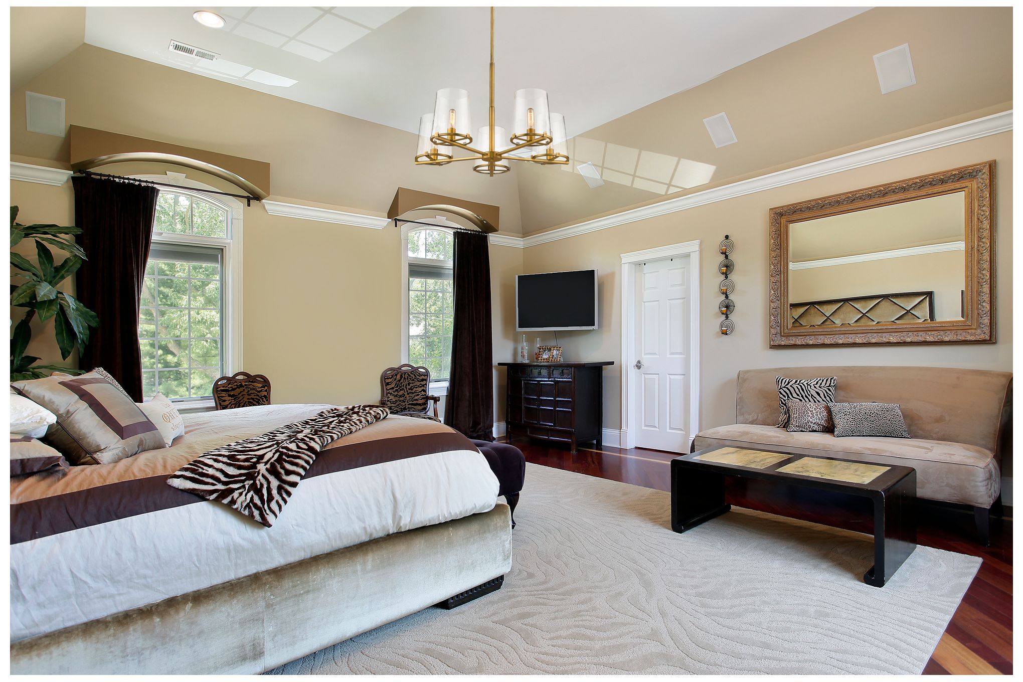 Image 7 Z-Lite 5 Light Chandelier in Rubbed Brass Finish more views