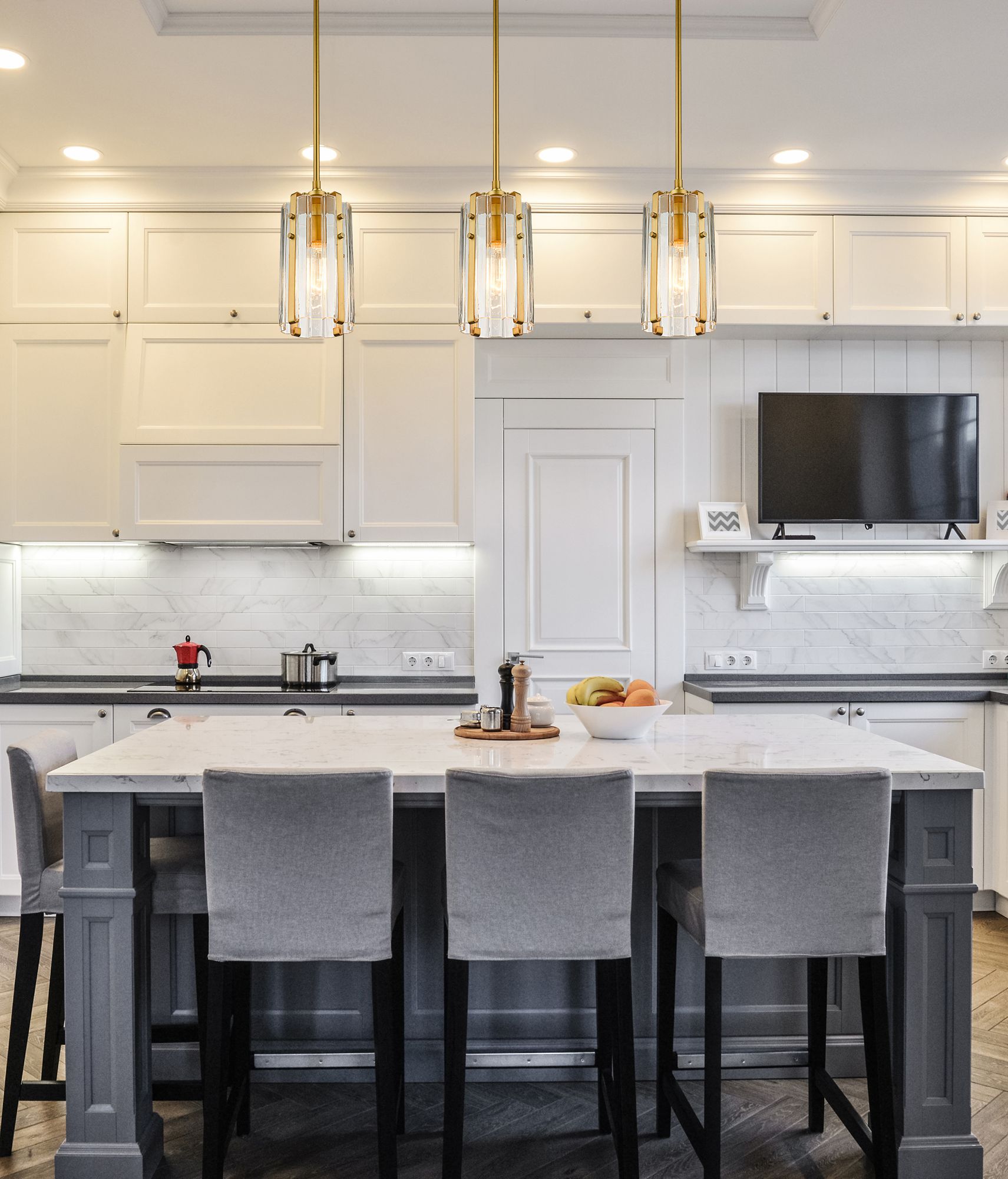 Image 2 Z-Lite Alverton 5 1/2" Wide Rubbed Brass Mini Pendant more views