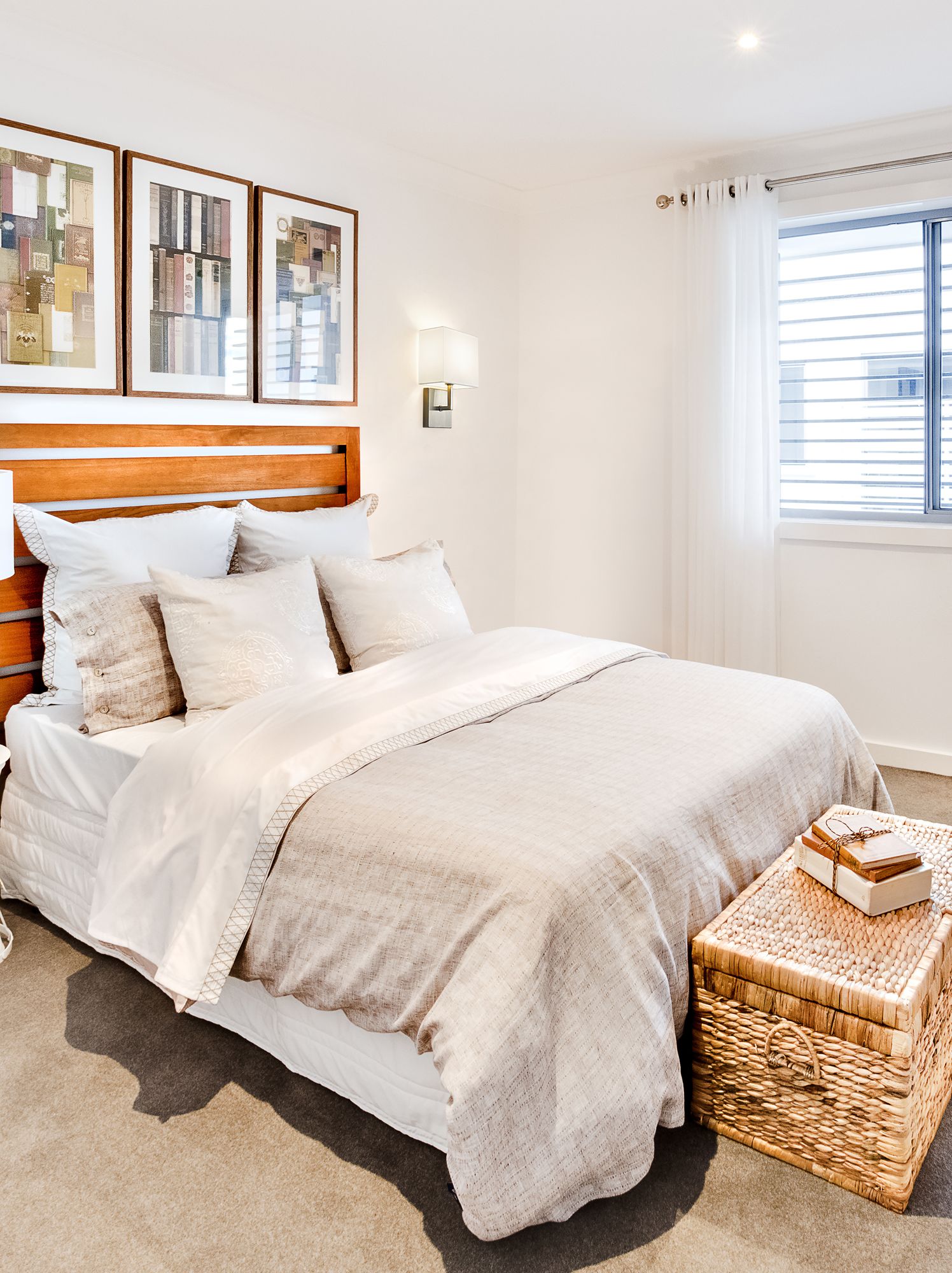 Image 4 Z-Lite Saxon 11 1/4" High Brushed Nickel Wall Sconce more views