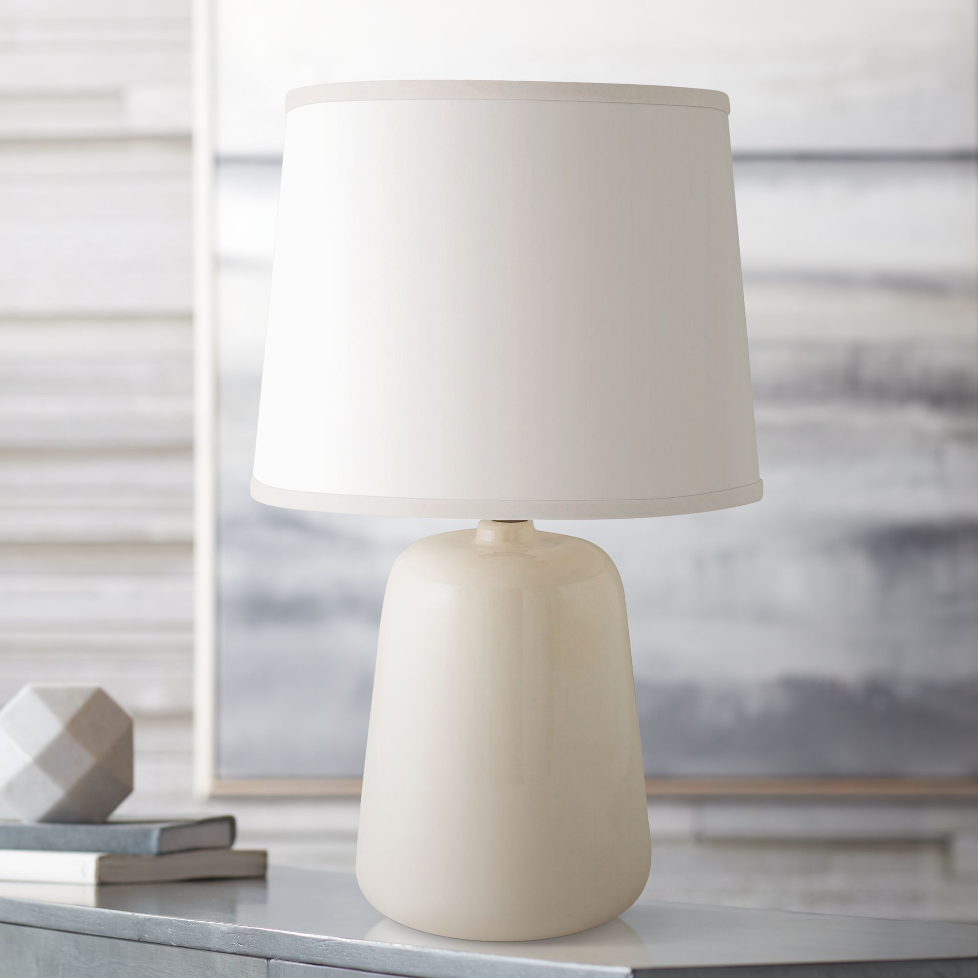 RiverCeramic Gumdrop Gloss White Table Lamp