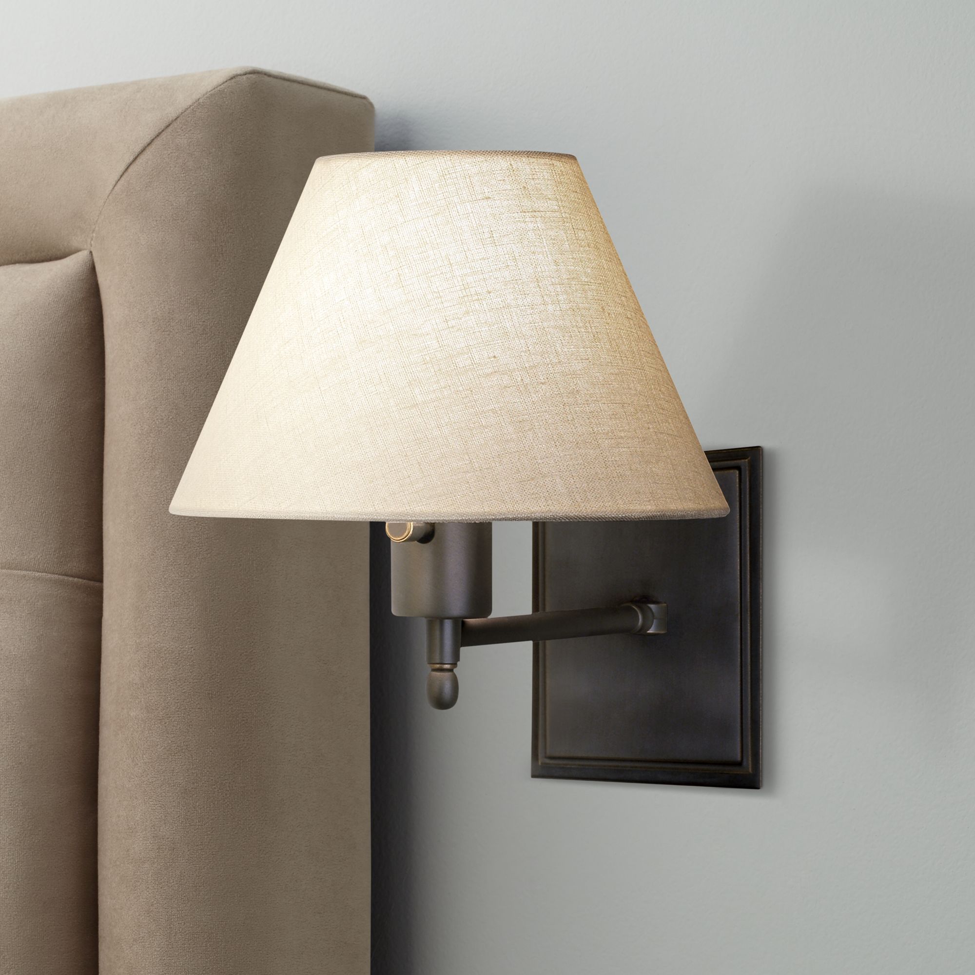 Meilleur Collection Bronze Plug-In Swing Arm Wall Lamp