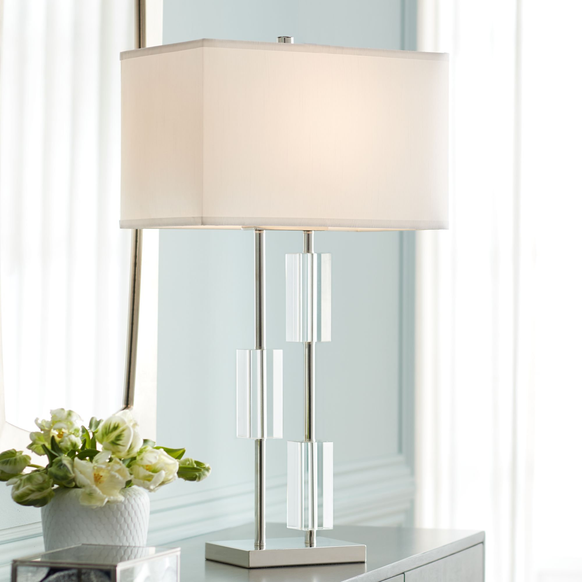 aurora table lamp