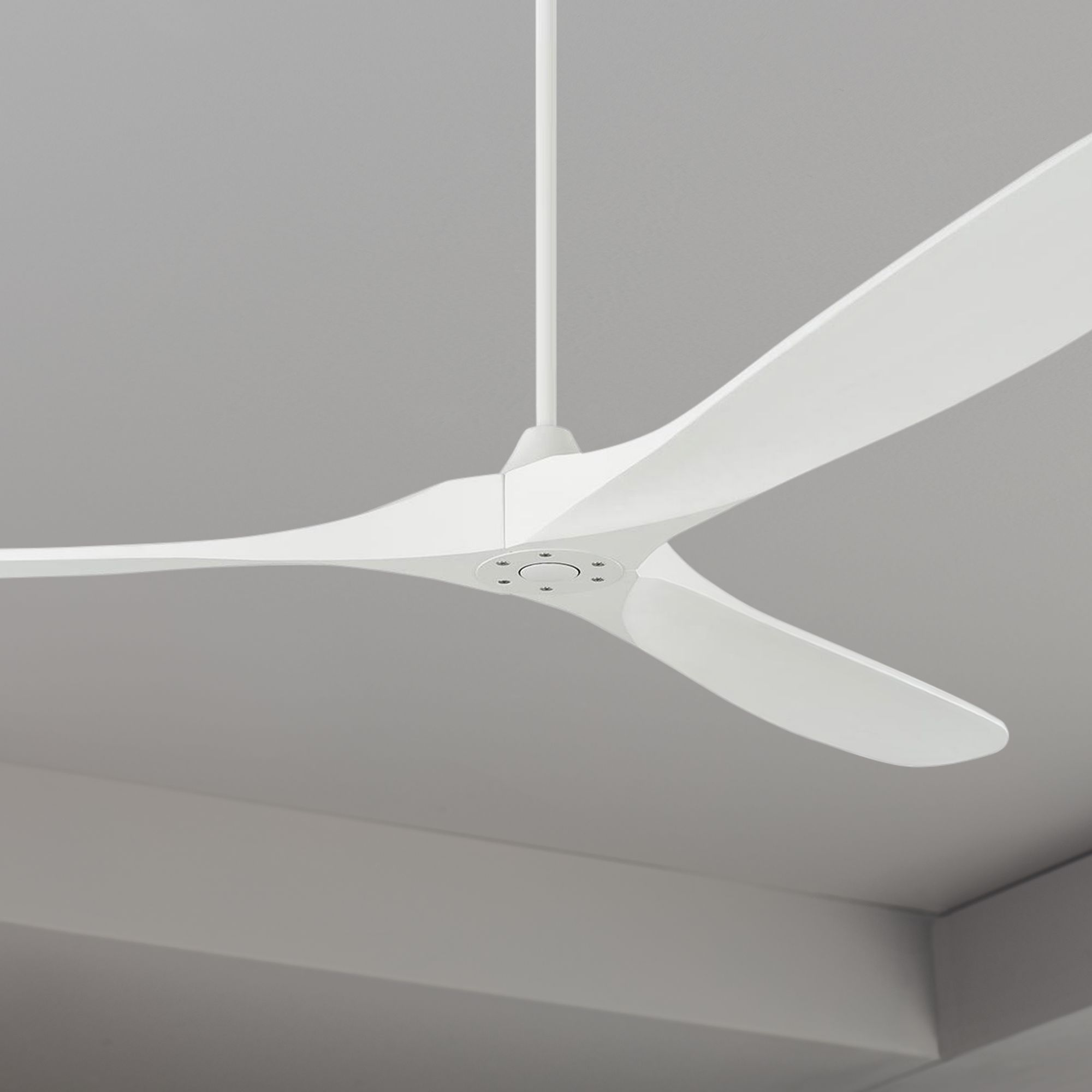 88" Monte Carlo Maverick Super Max Matte White Ceiling Fan - #61T45