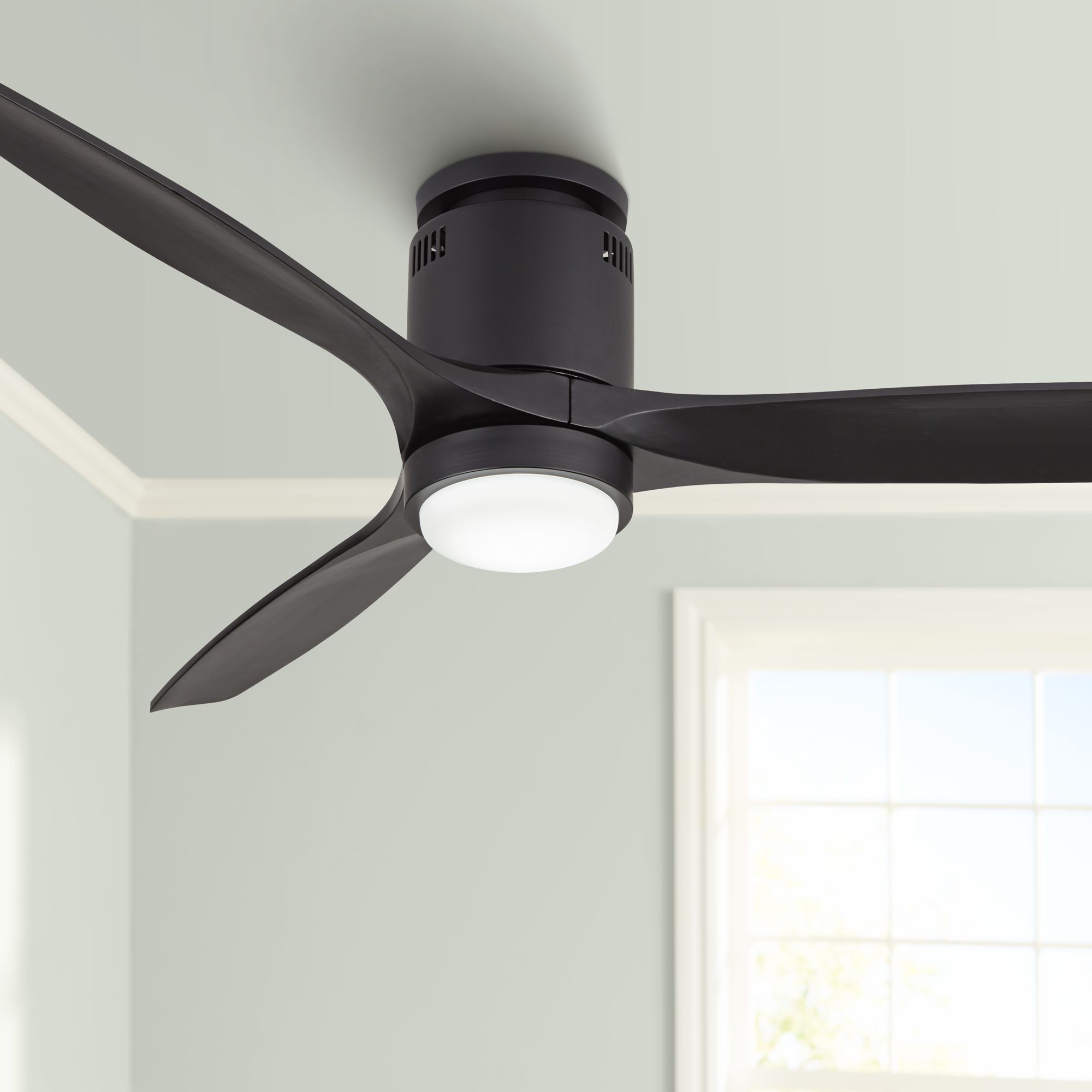 52" Windspun Matte black - LED DC Hugger Ceiling Fan