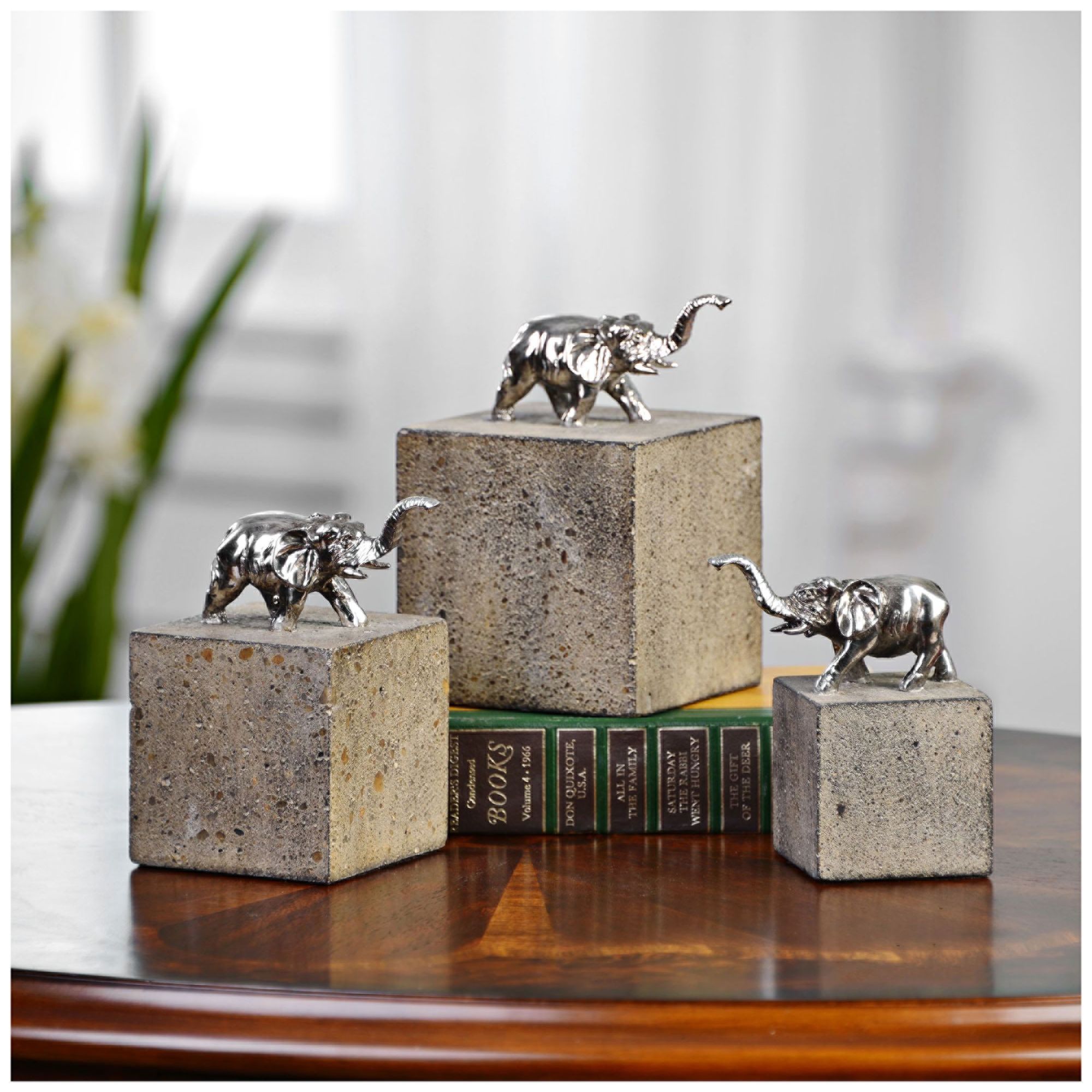 Tiberia Tarnished Silver 3-Piece Elephant Figurine Set