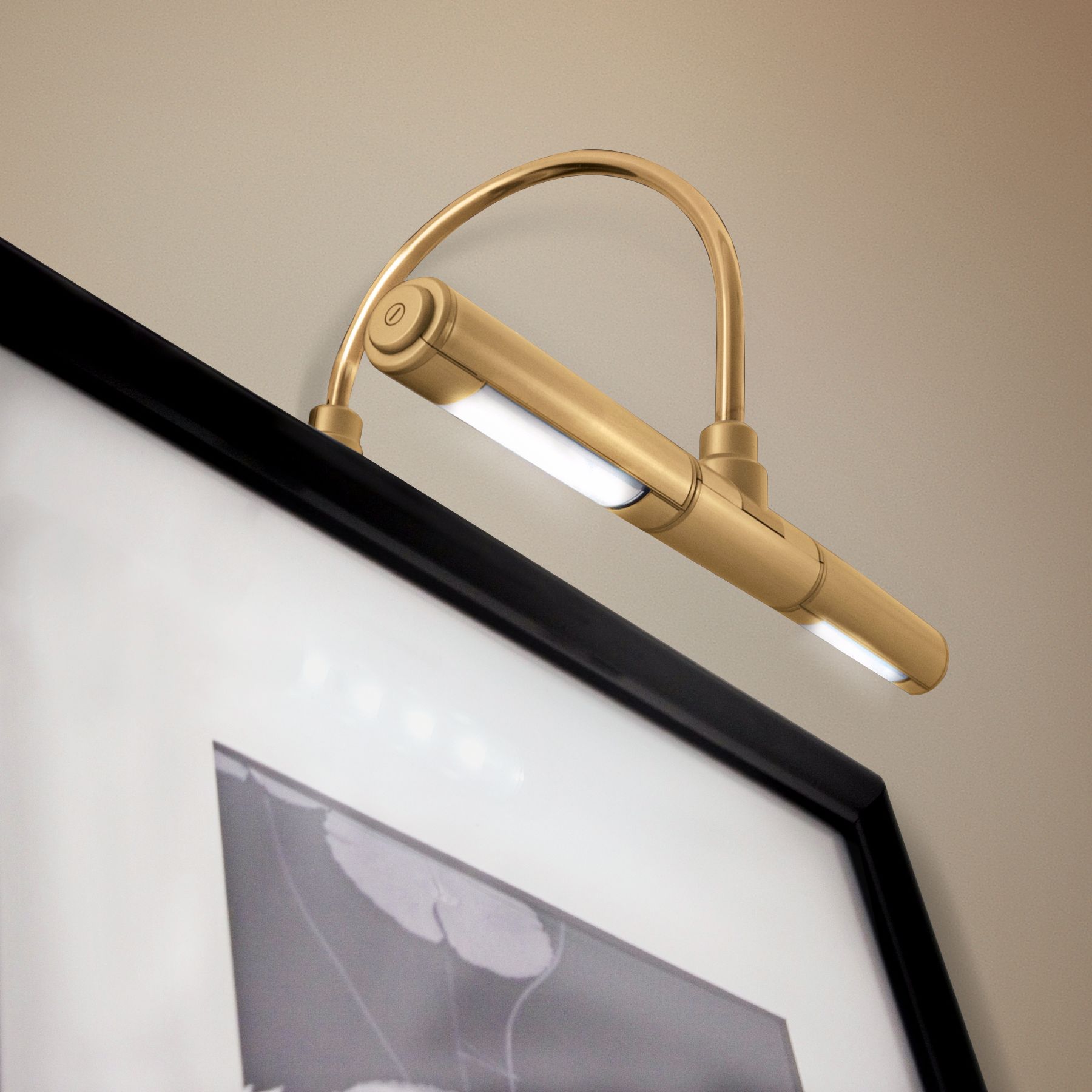 Gold Battery Powered 9" Wide Dimmable Picture Light