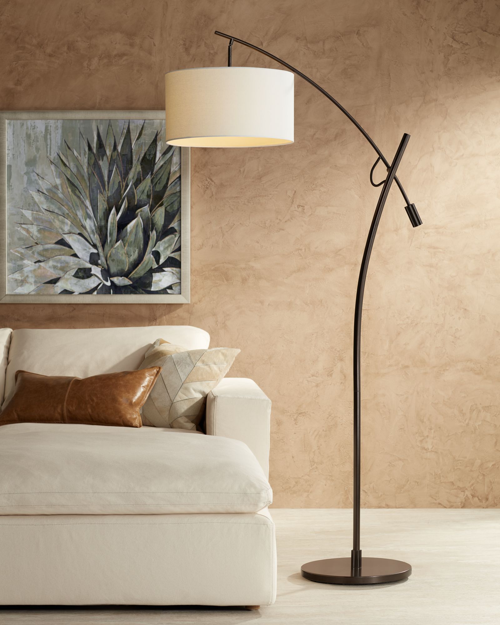 Floor Lamps - Traditional to 