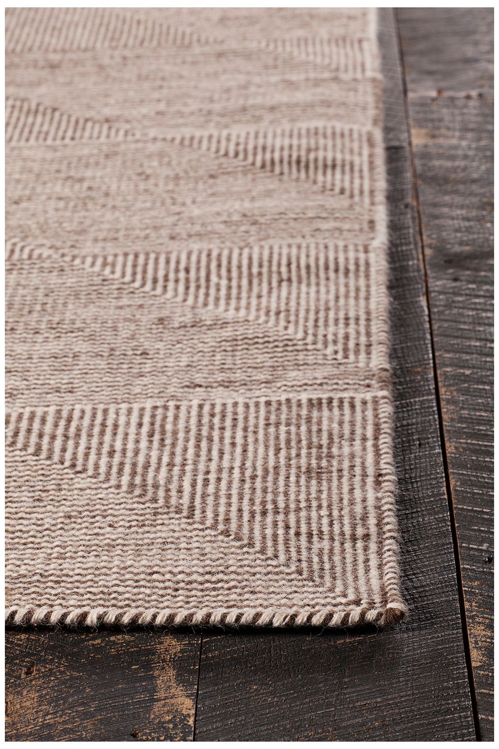 Chandra Bristol Brown and White Wool Area Rug 9K413 Lamps Plus